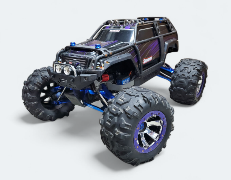 USED - Traxxas Summit 4x4 - Purple
