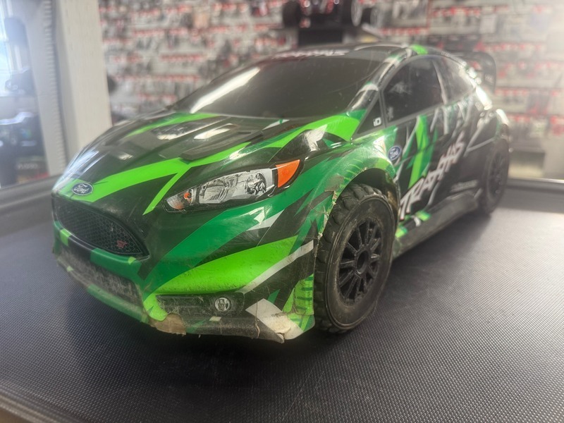 USED - Traxxas 1/10 Ford Fiesta ST Rally VXL 4x4 RTR - Green