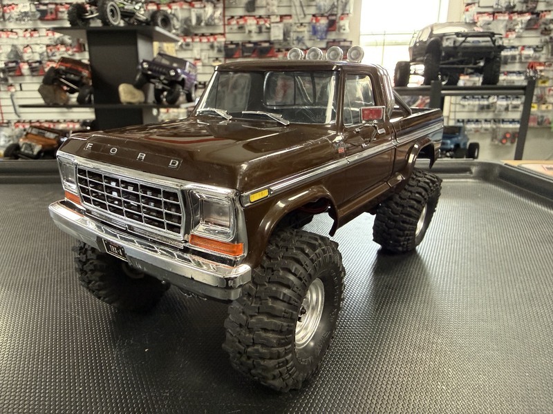 USED-Traxxas 1/18 TRX-4M 1979 Ford F150 High Trail 4x4 RTR - Brown