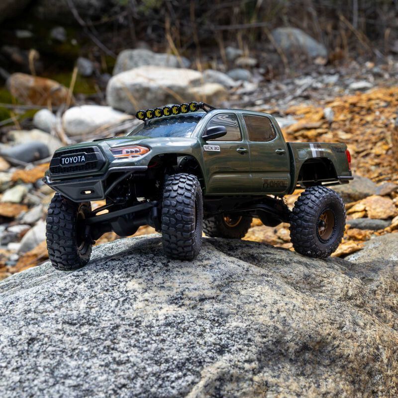 Axial 1/30 SCX30 Toyota Tacoma 4X4 RTR - Extreme Off-Road